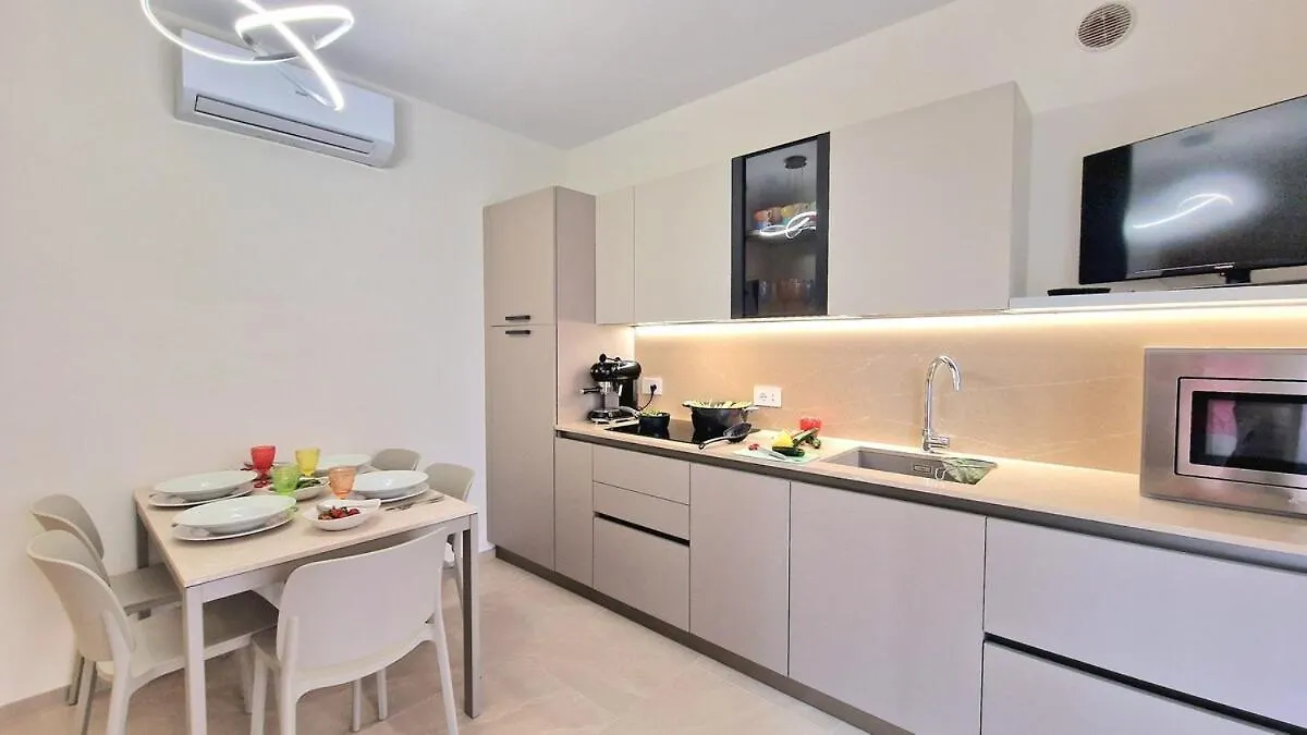 Soleil Pool Apartment Bardolino Itálie